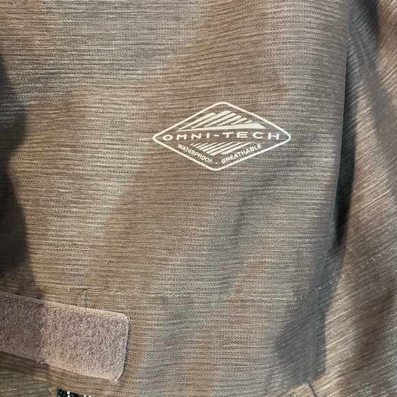 Gently used Columbia 3-in-1 interchange Omni-Tech jacket with plenty of pockets. - Picture 7 of 10